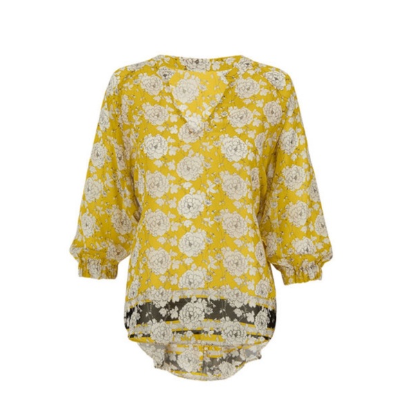 NWT- CAbi Gather blouse - Picture 1 of 9